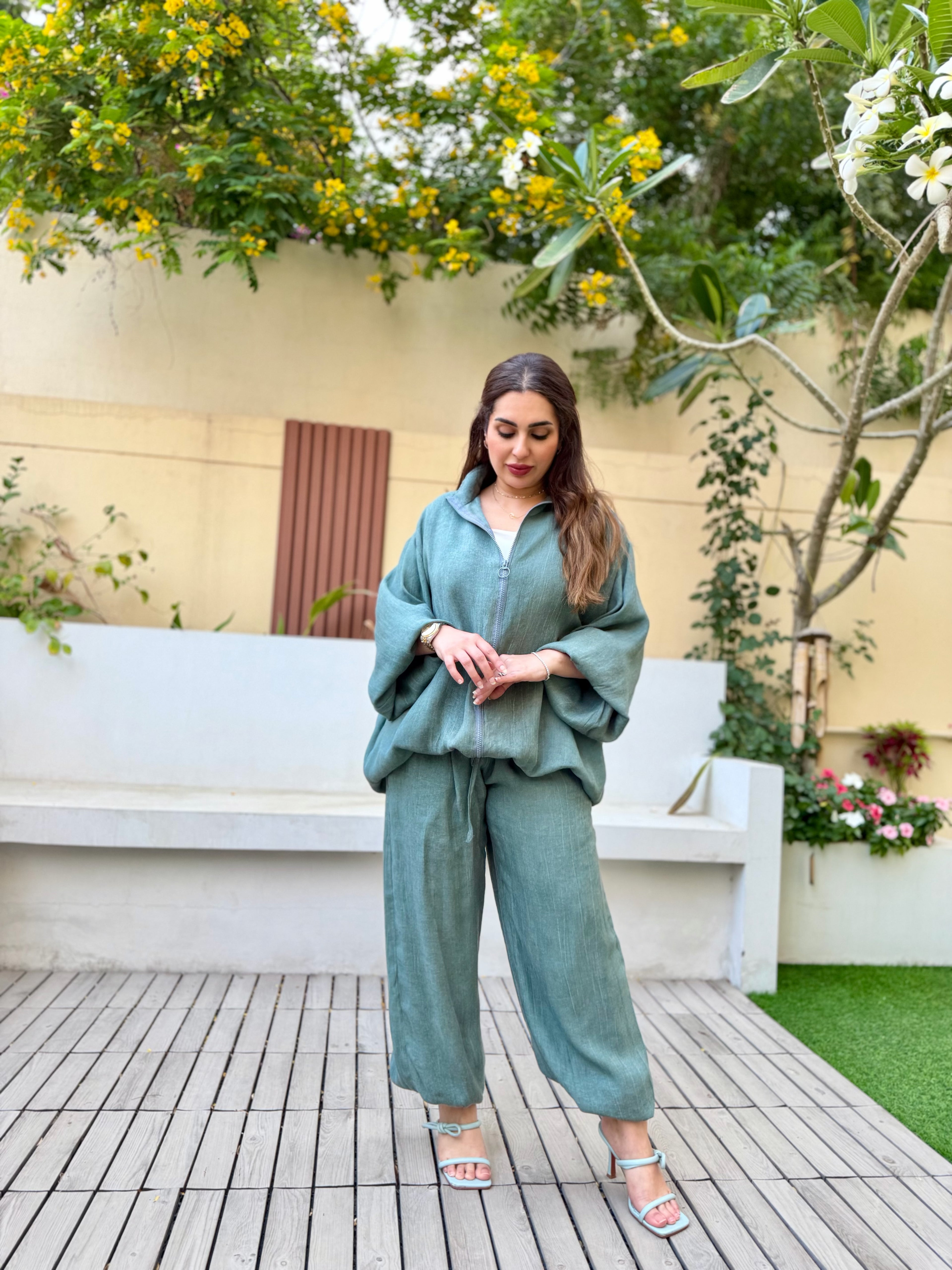 TAUPLE LINEN SET