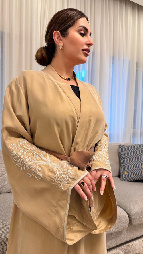 04/07 Design – Tree of Life Embroidered Kimono